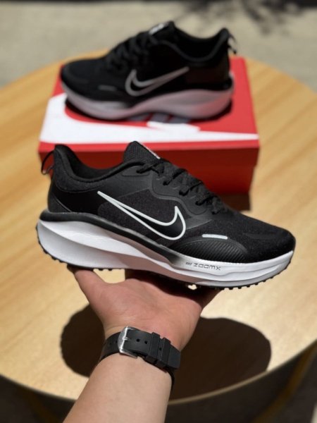 NIKE 035